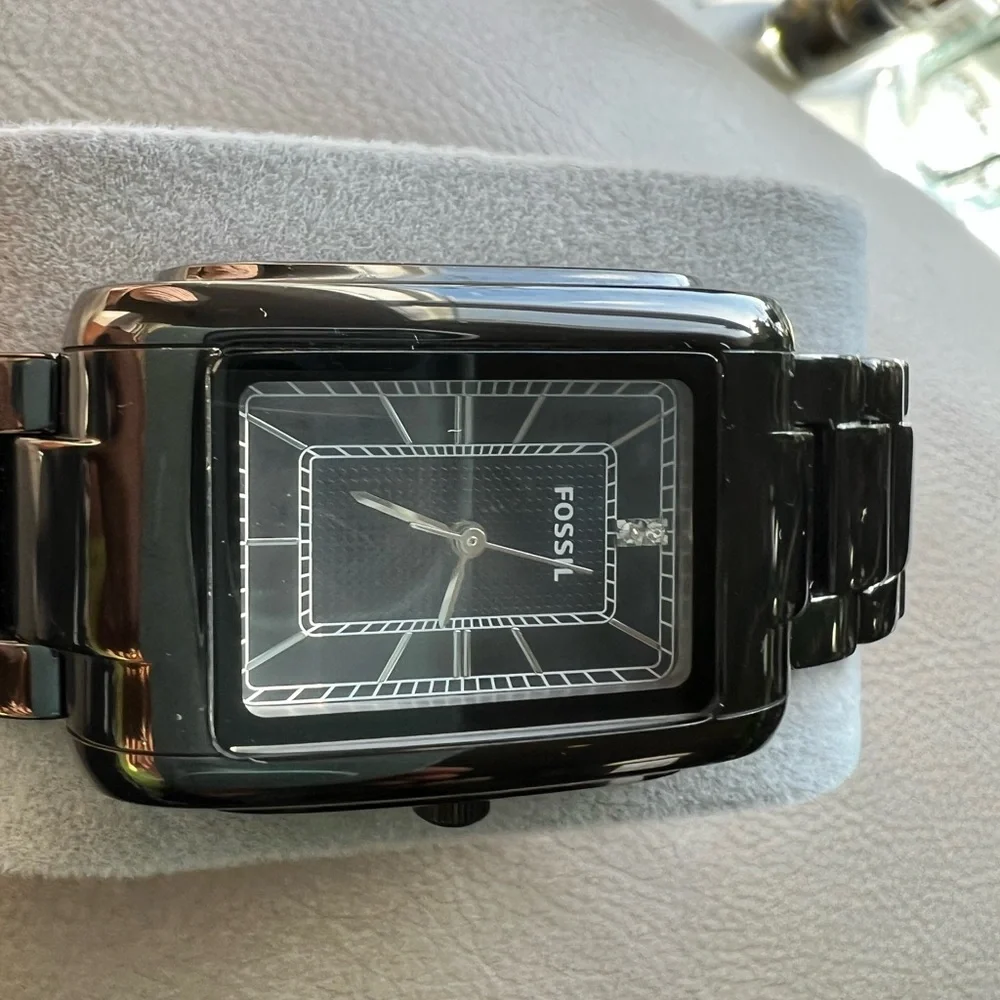 Fossil Ce-1032 251011 Black Stainless Steel Analog Dial Quartz Wrist Watch - Picture 4 of 10